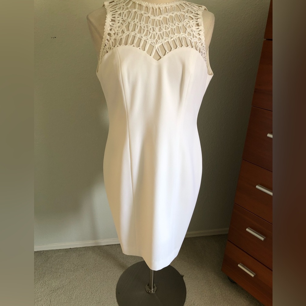 Laundry Shelli Segal Ivory Dress Size 6 Sleeveless